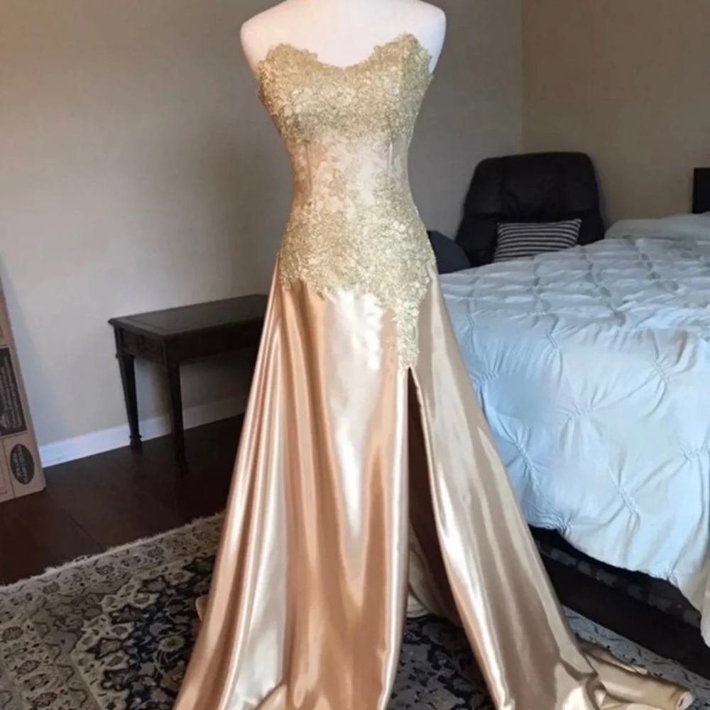Gold Jovani Prom / Pageant dress size 2